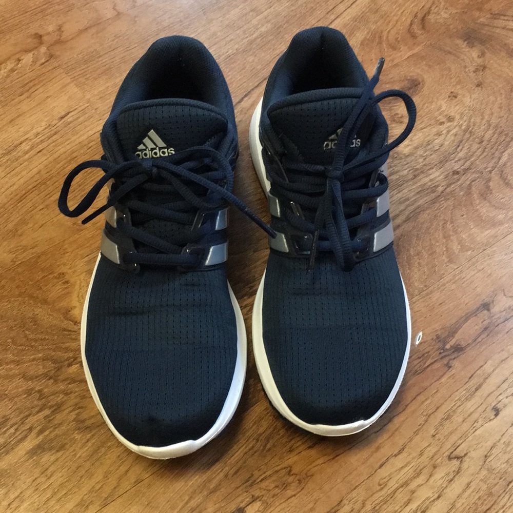 Adidas running shoes - Picture 2 of 5